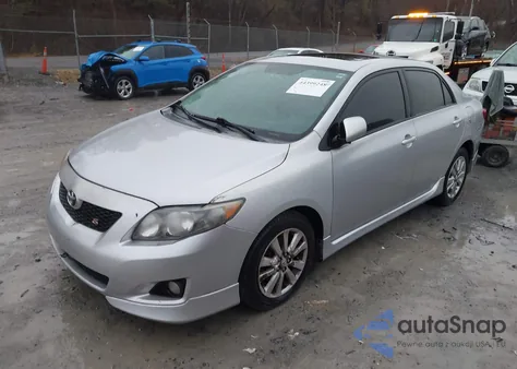 2010 Toyota Corolla S из США, поврежденный, VIN 2T1BU4EE0AC250709